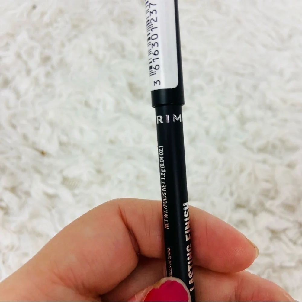 New Rimmel London Long-Lasting brownie pie Eyeliner Pencil